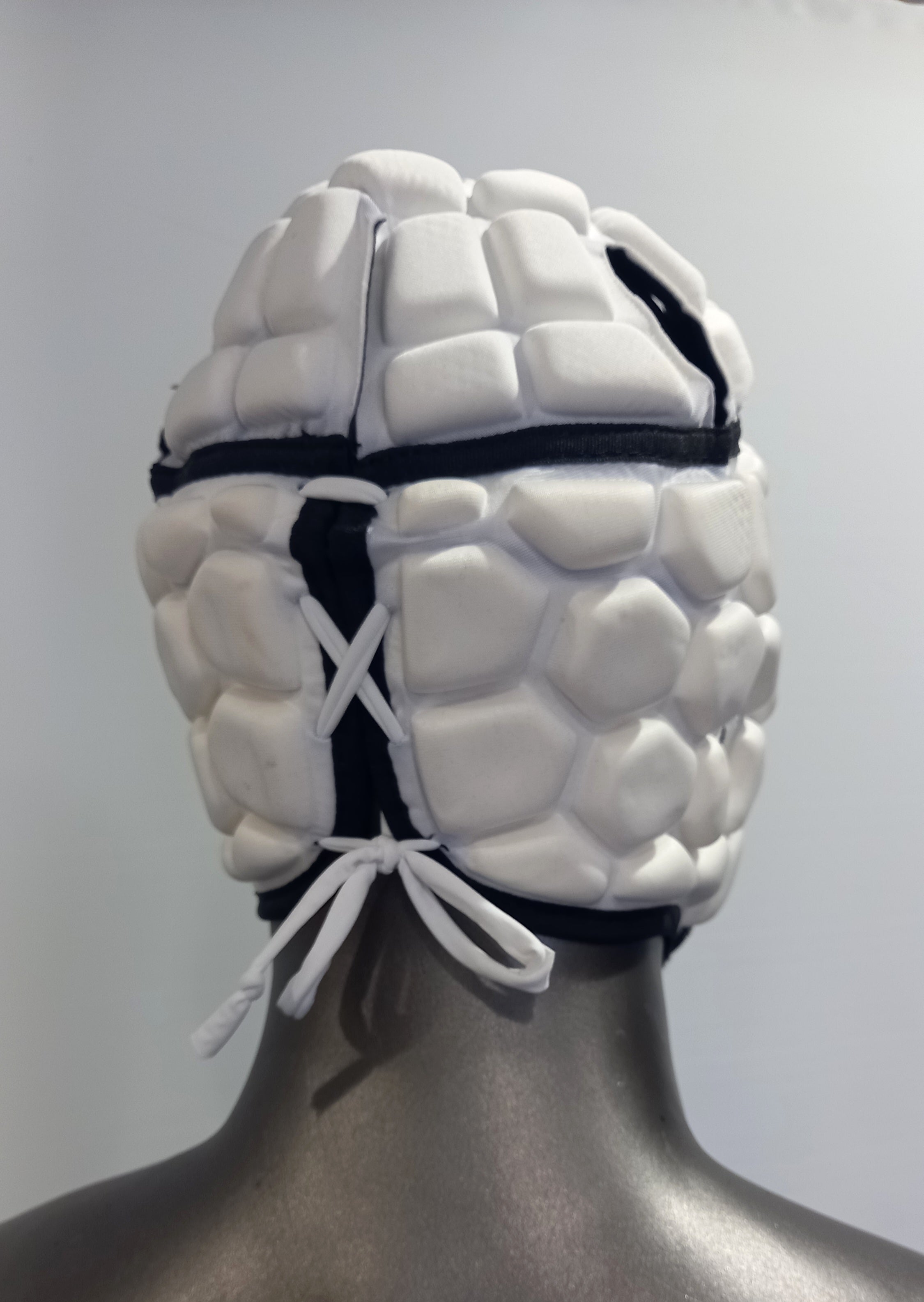 Macron Helmet XE – Caschetto Da Rugby Protettivo – Colore Rosso – Taglia M – Unisex – Con Fodera Antimicrobica E Chiusura Elastica