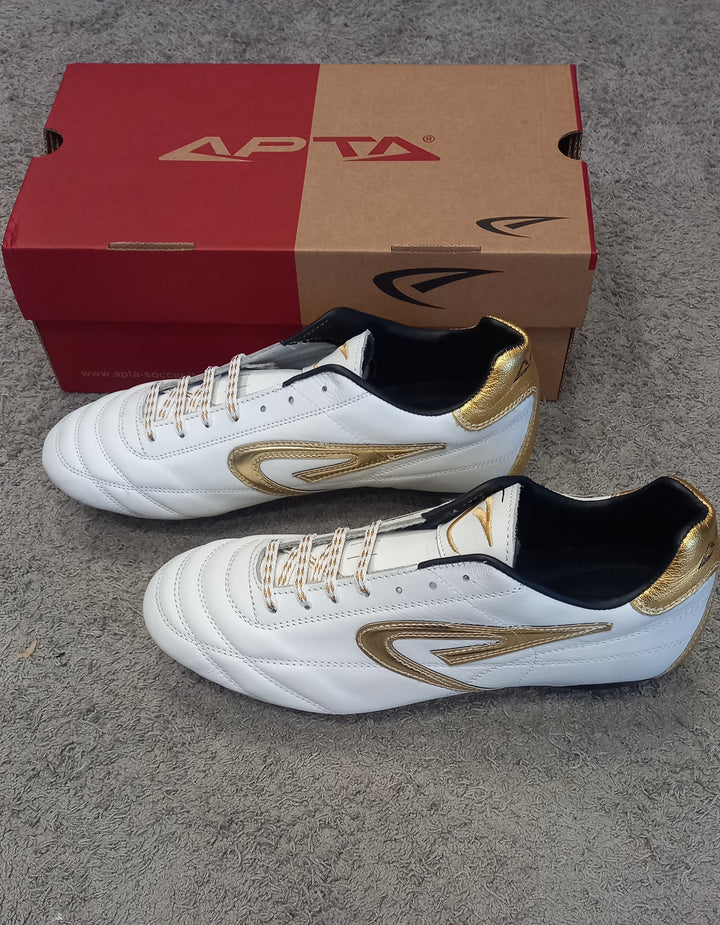 Club 8 tacchetti - Apta