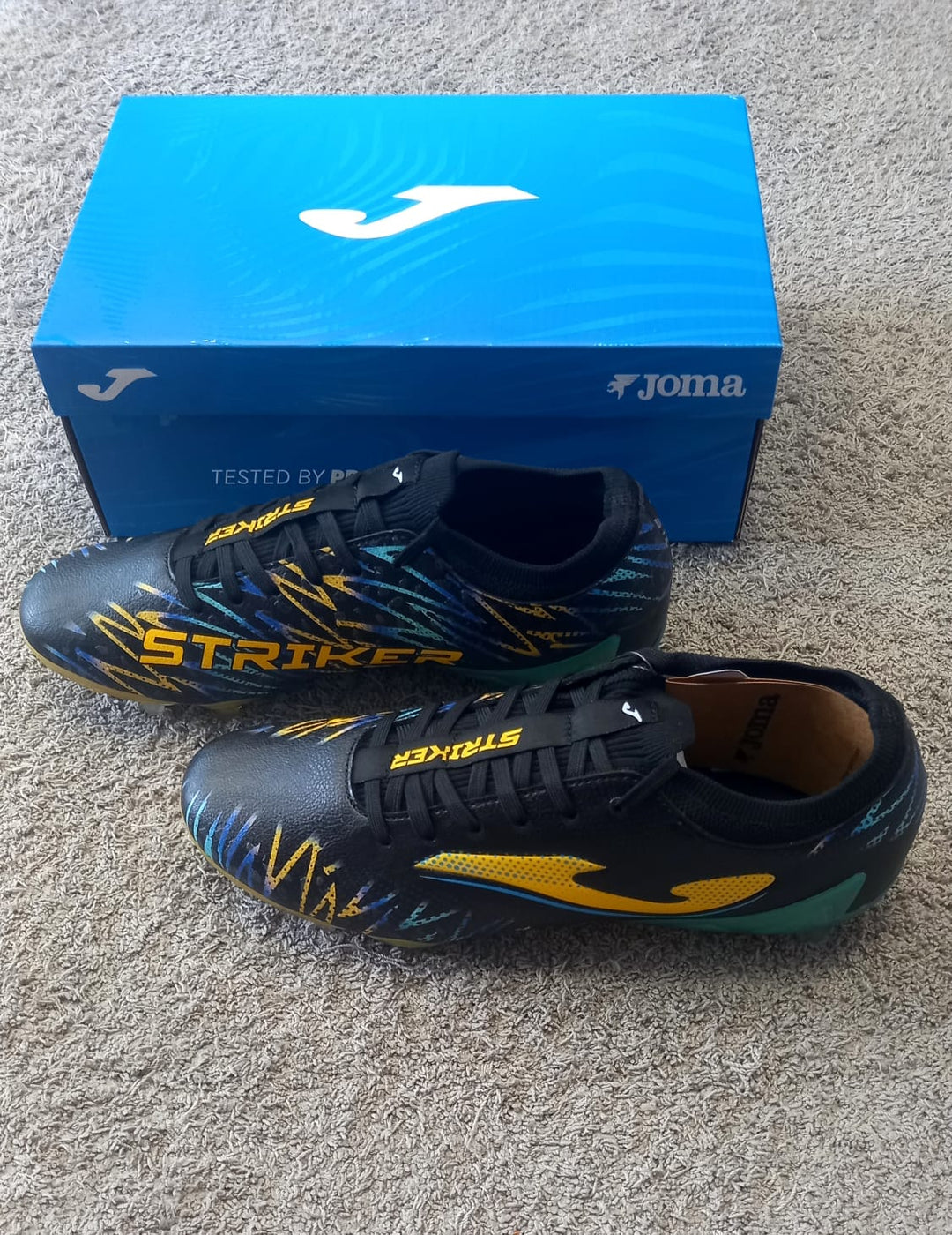 Striker 13gomma Joma