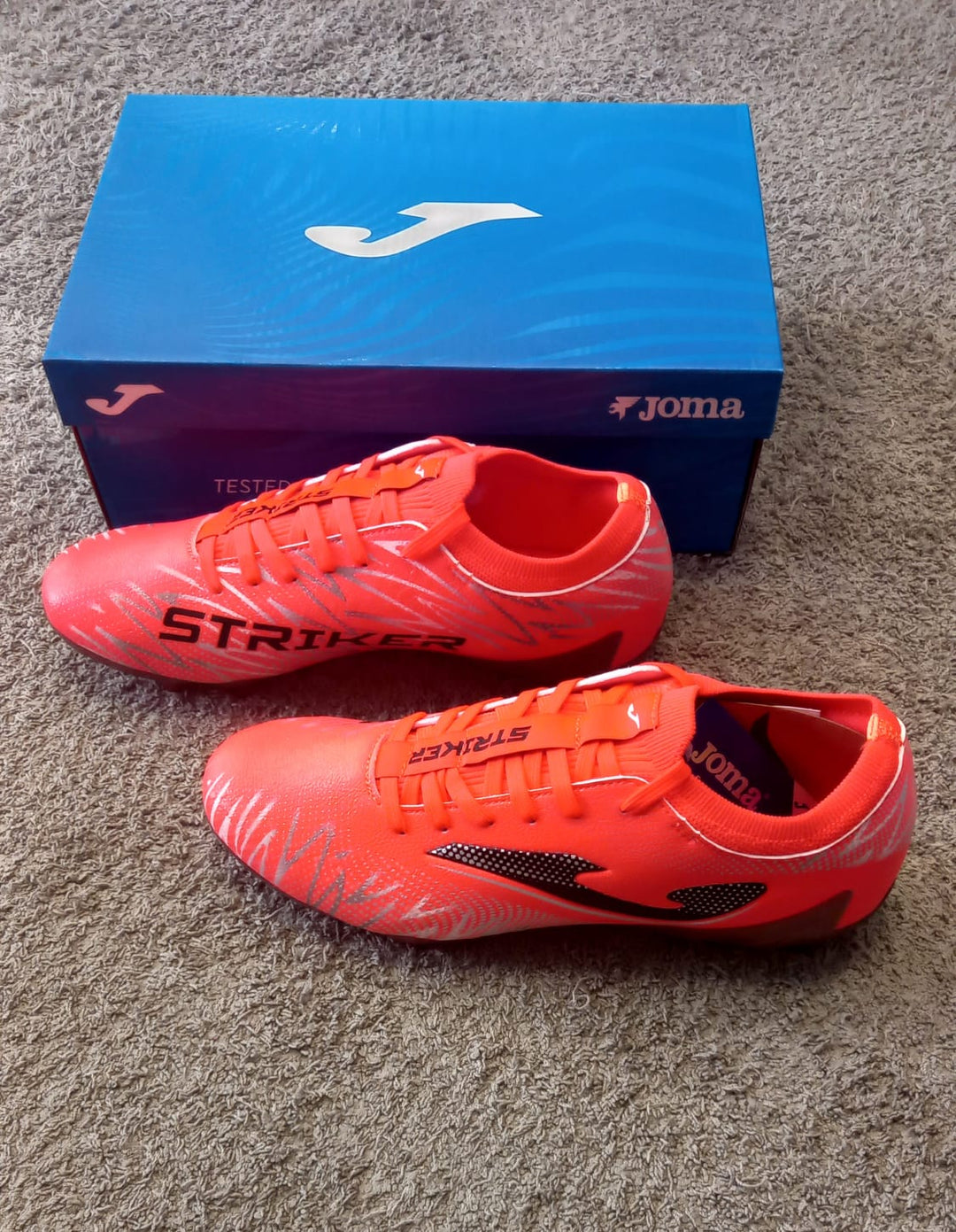 Striker 13gomma Joma