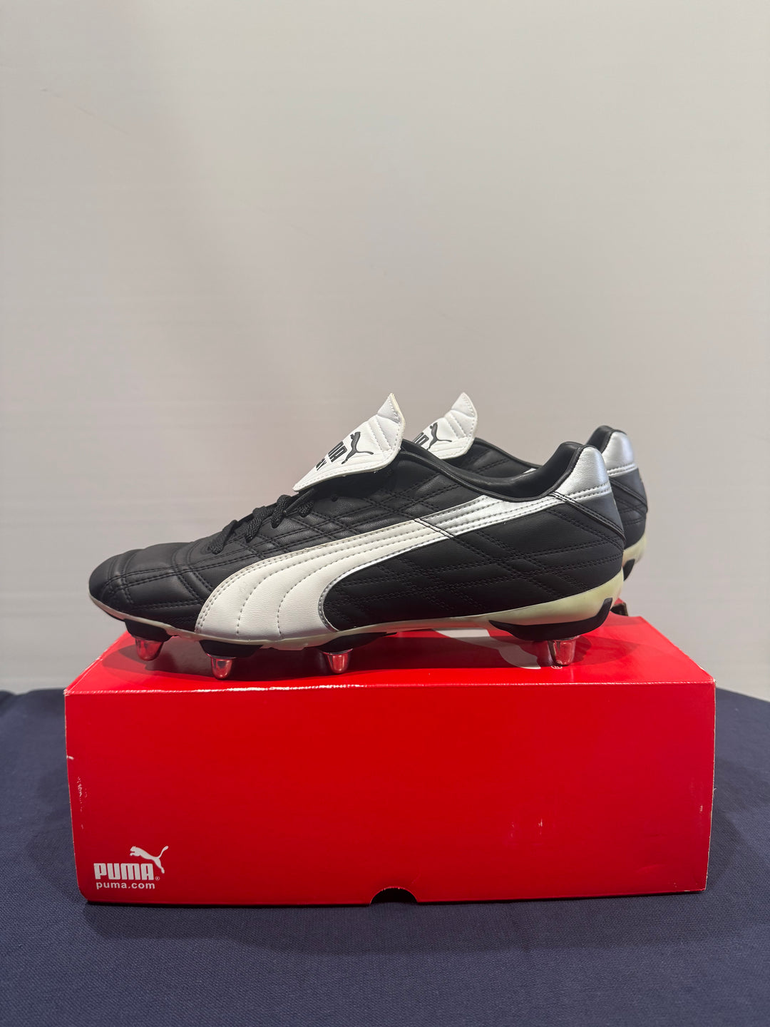 CALISTO H8 BLACK-WHITE-GOLD